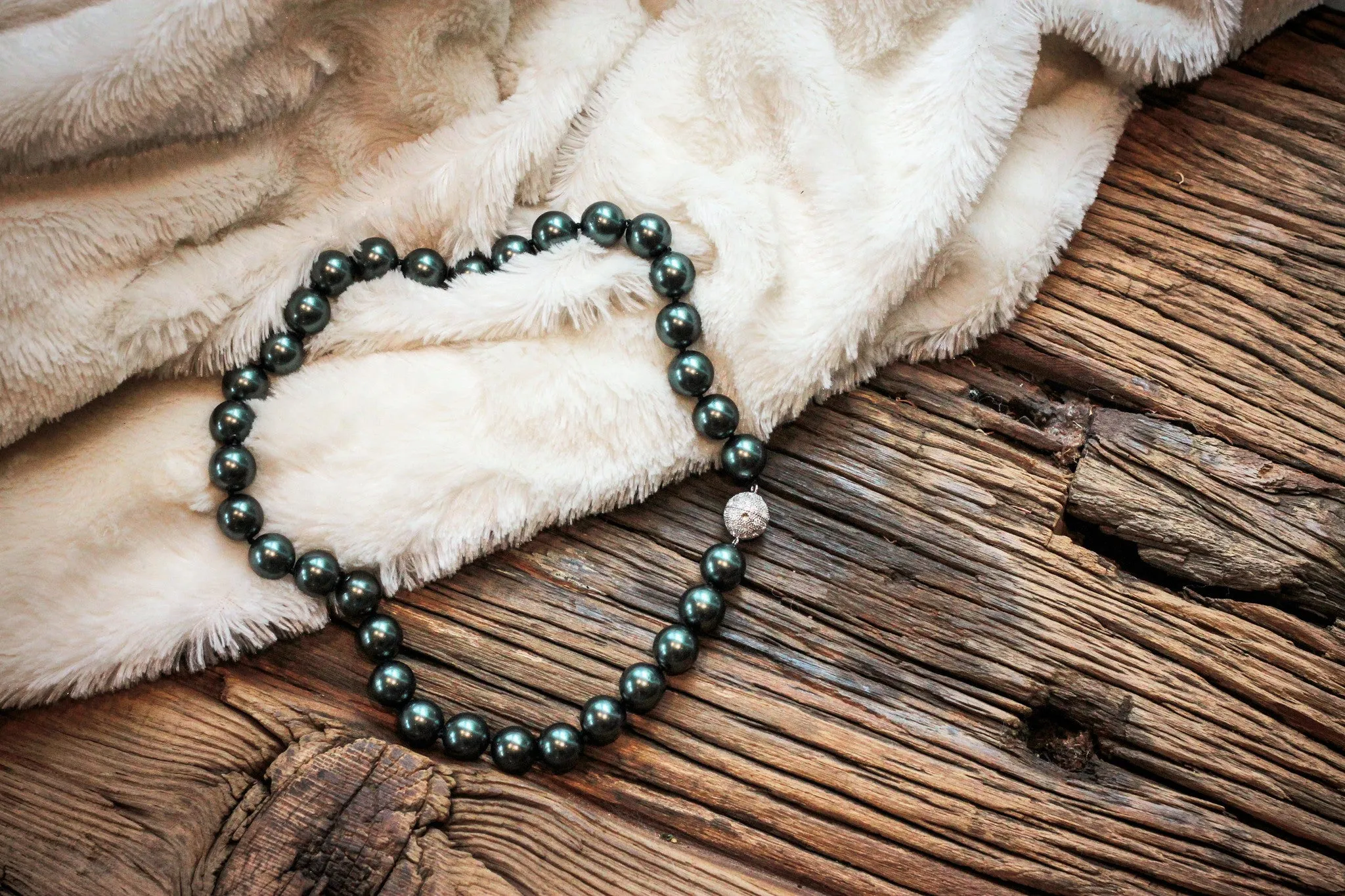 Adore Necklace - Grey